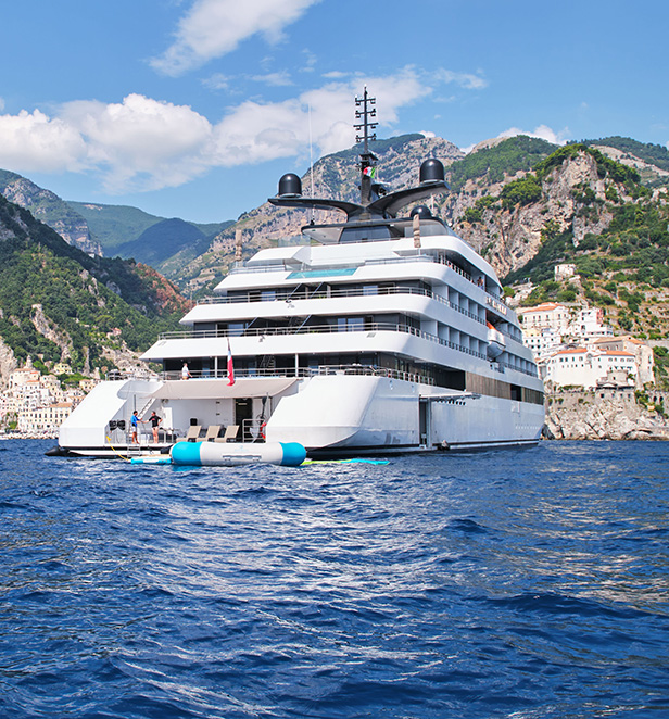 Emerald Sakara cruising the Amalfi Coast, Italy