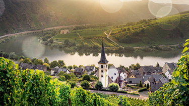 Emerald Crusies Q1 River